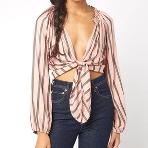 Sam & Lavi tie front top XS South Moon Under